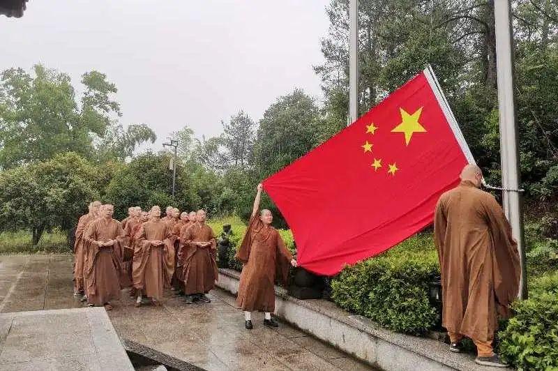 旋转轮胎