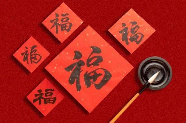 林心如晒娃，小海豚的手表价值不菲，收到的礼物都是天价吗？游戏画面